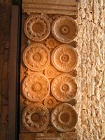 Cluny, Abbaye, Linteau aux marguerites, 12eme (1)